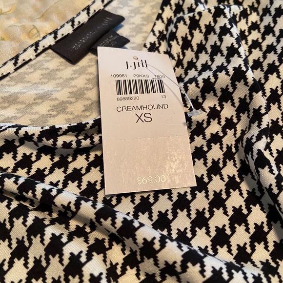 NWT J.Jill Houndstooth Top, Rayon, Size XS - Picture 4 of 4
